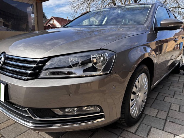 Volkswagen Passat VI Variant 2.0 CR TDI Highlin...