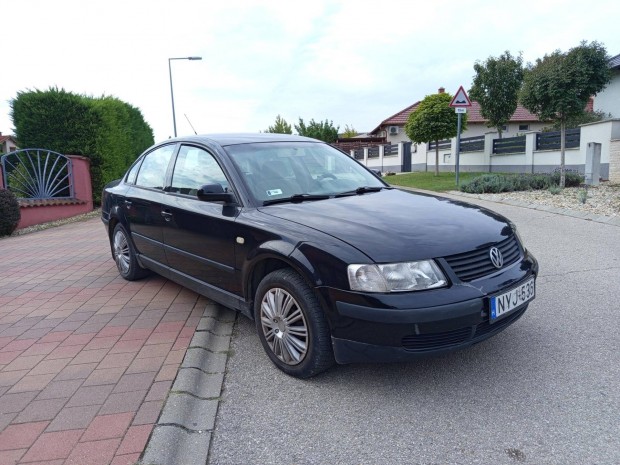 Volkswagen Passat V 1.6 1.6..Benzinenes!