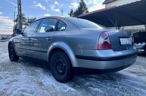 Volkswagen Passat V 1.6 Comfortline Business MA...