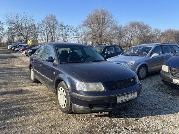 Volkswagen Passat V 1.8 5V T Trendline