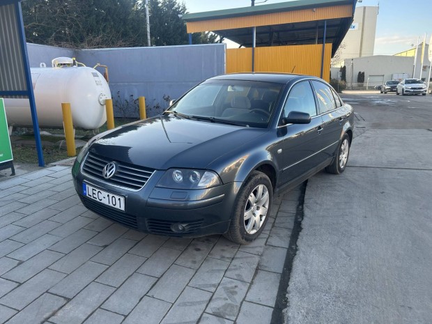 Volkswagen Passat V 1.9 PD TDI Highline