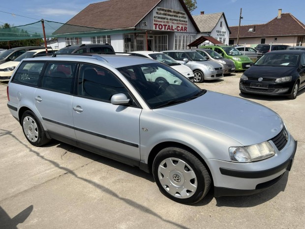 Volkswagen Passat Variant 1.6 Comfortline