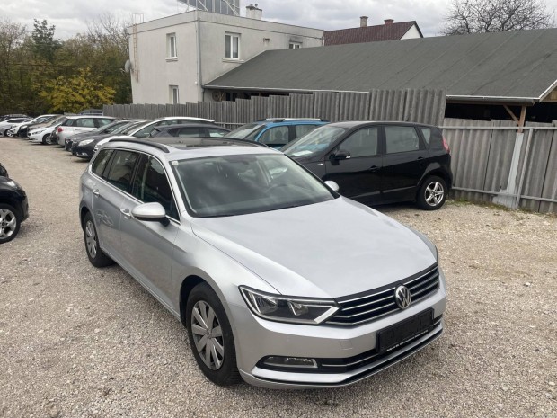 Volkswagen Passat Variant 1.6 TDI BMT Trendline...