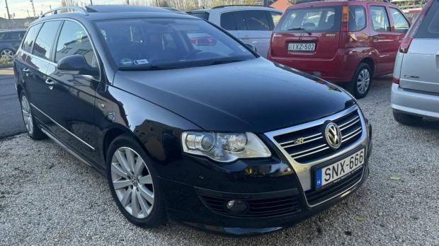 Volkswagen Passat Variant 2.0 CR TDI R-Highline...