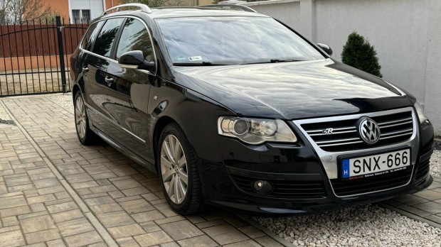 Volkswagen Passat Variant 2.0 CR TDI R-Highline...