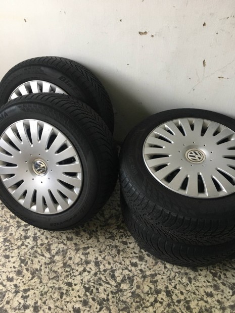 Volkswagen Passat gyri acl felni tli gumival 205 60 16