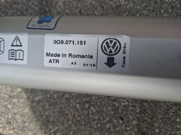 Volkswagen Passat gyri tetcsomagtart