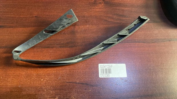 Volkswagen Passat jobb gumitmts fnyszrhoz 3G0941120A elad