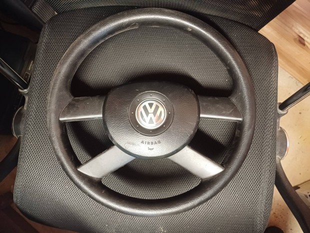Volkswagen Passat kormny lgzskkal