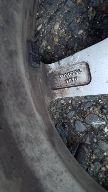 Volkswagen Passatról R16 alufelni eladó