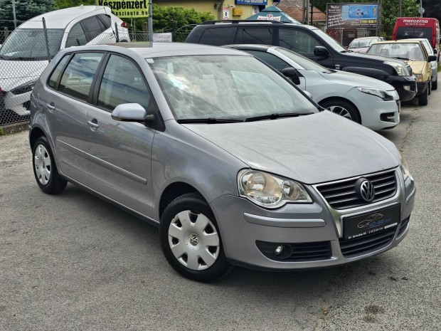 Volkswagen Polo 1.2 60 Trendline szervizkönyves
