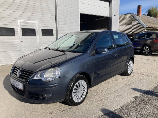 Volkswagen Polo 1.2 65 12V First Klma! Lgzsk...