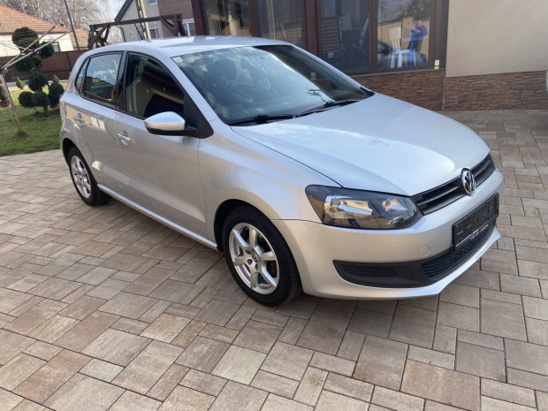 Volkswagen Polo 1.2 70 Comfortline 140 E. KM !...