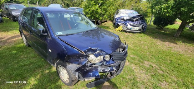 Volkswagen Polo 1.4 75 16V Comfortline Ice Indu...
