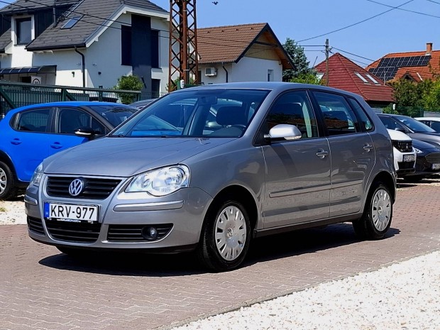 Volkswagen Polo 1.4 80 16V Comfortline Ice Magy...