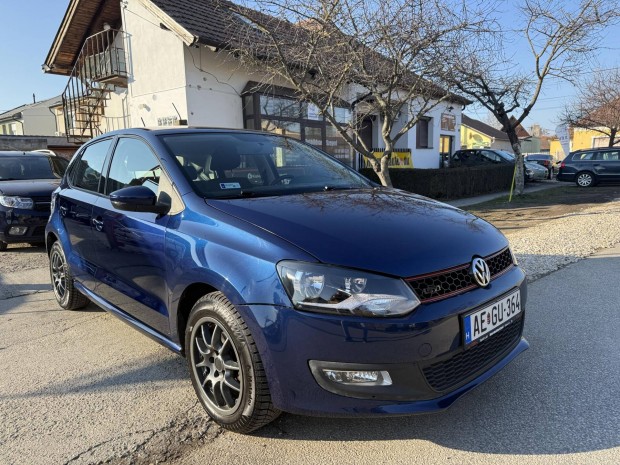 Volkswagen Polo 1.4 85 Highline DSG lsfts !...