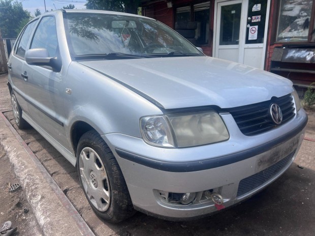 Volkswagen Polo 6N2 (2000) 1.4i Ahw Alkatrészek #M2853