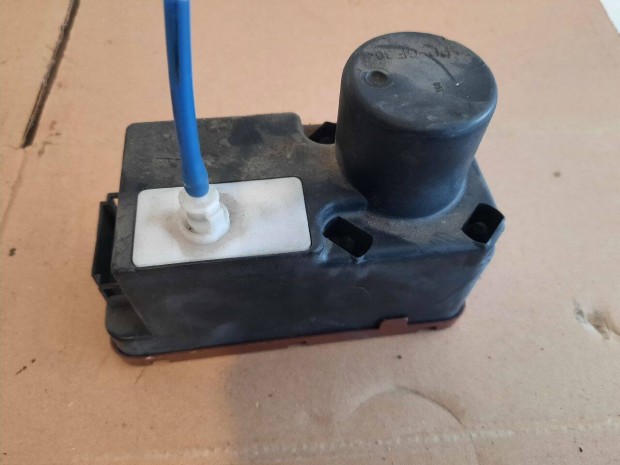 Volkswagen Polo 6N III k�zponti z�r motor