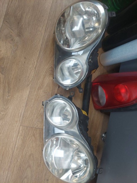 Volkswagen Polo 9N1 fényszóró