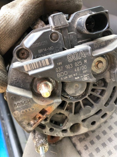 Volkswagen Polo 9N Skoda Fabia I genertor 037 903025M posta megoldhat