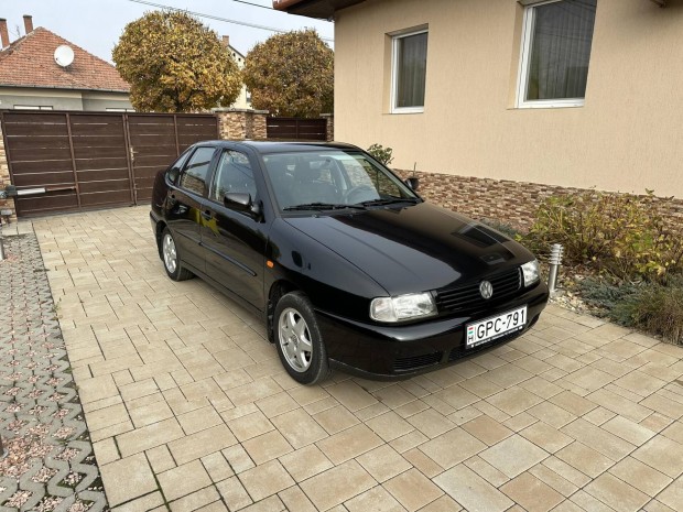 Volkswagen Polo Classic 1.4 60 Comfortline Fres...