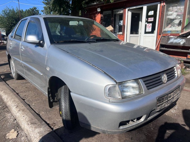 Volkswagen Polo Classic (2001) 1.4i AUD Alkatrszek #M3138