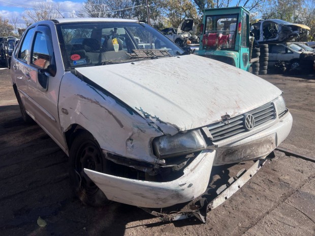 Volkswagen Polo Classic (2001) 1.6i AKL Alkatrszek #M3261