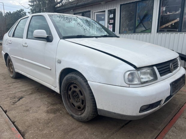 Volkswagen Polo Classic (2001) 1.6i ALM Alkatr�szek #M3801