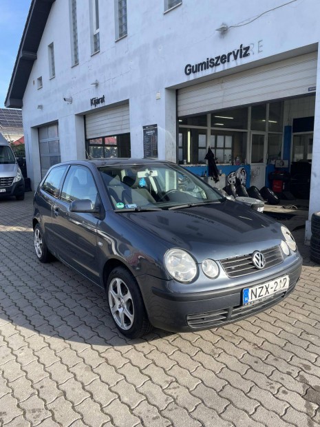 Volkswagen Polo IV 1.4 75 16V (Automata)