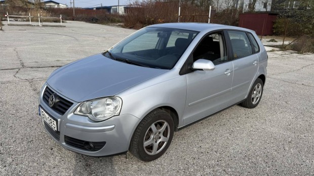 Volkswagen Polo IV 1.4 80 16V Comfortline Alkal...