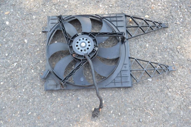 Volkswagen Polo IV 9N hűtőventilátor ventilátor 6Q0121207 H 6Q0121207H