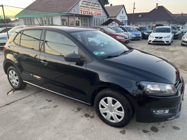Volkswagen Polo V 1.2 70 Comfortline Szervizkön...