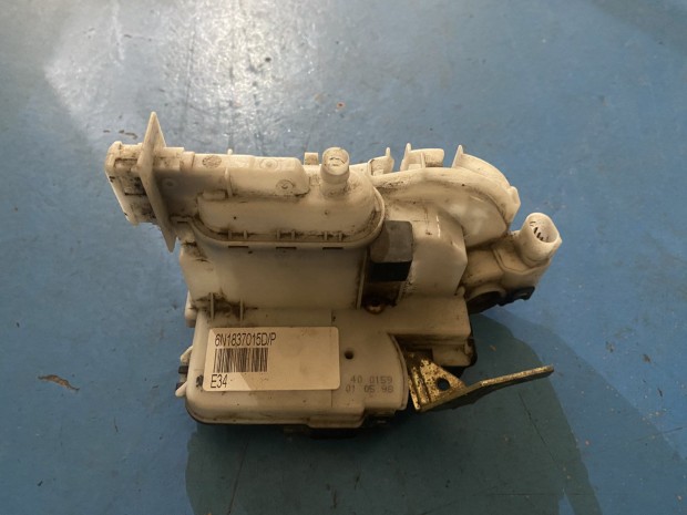 Volkswagen Polo bal els� ajt�z�r szerkezet 6N1837015D elad�