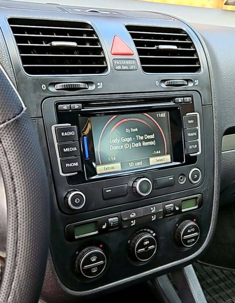 Volkswagen RNS315 Navig�ci�s , SD k�rtya, Fejegys�g