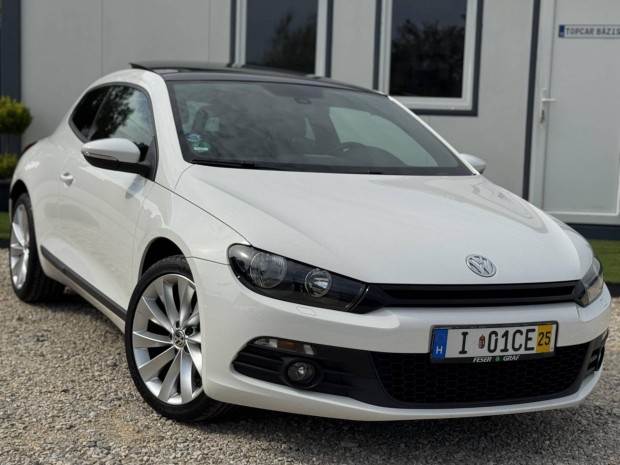 Volkswagen Scirocco 1.4 TSI //vezetett sz.knyv...
