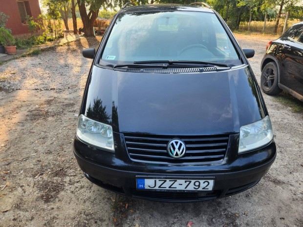 Volkswagen Sharan 1.9 PD TDI Comfortline Tiptro...