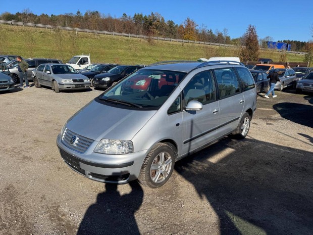 Volkswagen Sharan 1.9 PD TDI Highline 4Motion