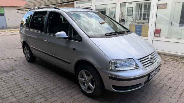 Volkswagen Sharan 1.9 PD TDI Highline 4Motion A...