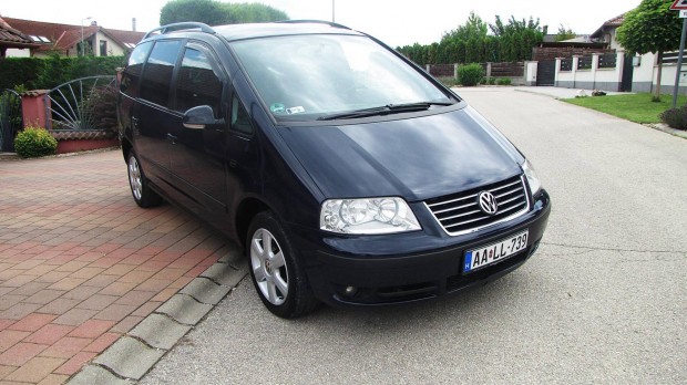 Volkswagen Sharan 1.9 PD TDI Highline Tiptronic...