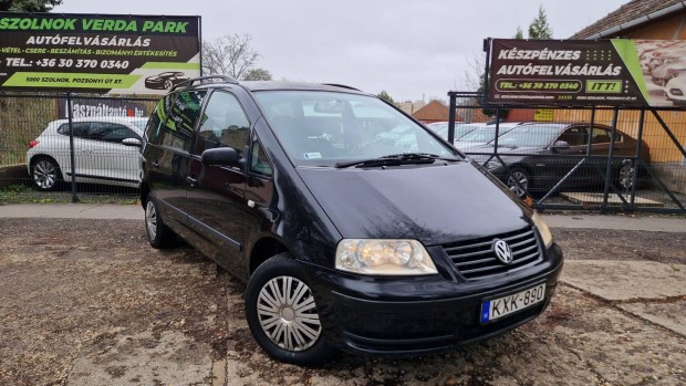 Volkswagen Sharan 1.9 PD TDI Trendline Tiptroni...