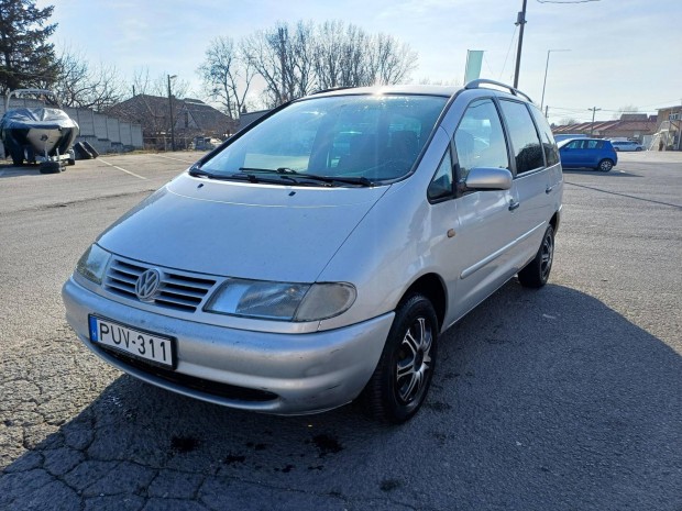 Volkswagen Sharan 1.9 TDI CL Autbeszmits