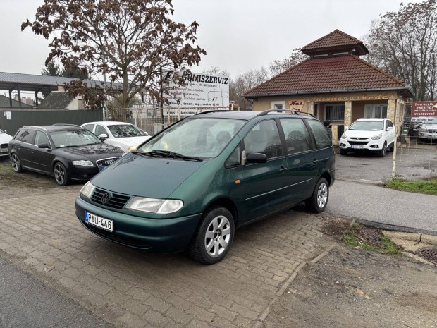 Volkswagen Sharan 1.9 TDI Carat