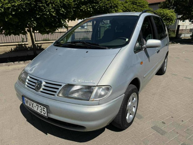 Volkswagen Sharan 1.9 TDI GL Friss műszaki