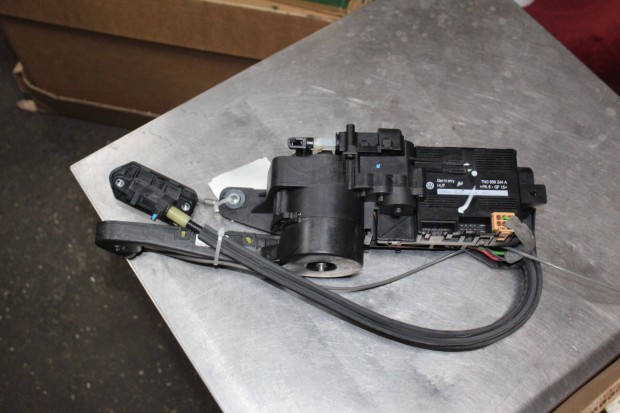 Volkswagen Sharan 2010-2022 jobb hátsó ajtó motor 7N0959244A