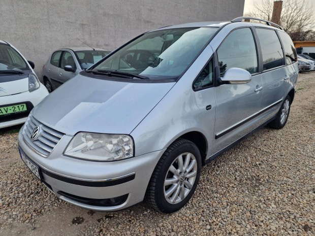 Volkswagen Sharan 2.0 PD TDI Comfortline F�thet...