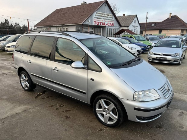 Volkswagen Sharan 2.0 PD TDI Highline Vgig VEZ...