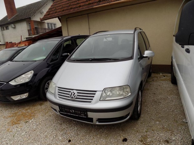 Volkswagen Sharan 2.0 PD TDI Trendline