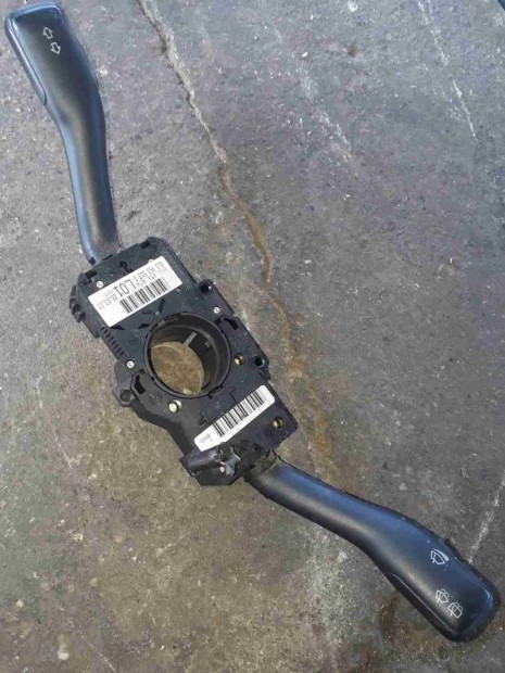 Volkswagen Sharan II Bajuszkapcsol