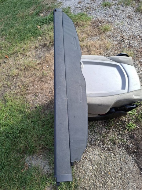 Volkswagen Sharan kalaptartó roló