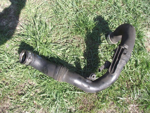 Volkswagen Skoda intercooler cső 3C0145762Ad 3C0145838B